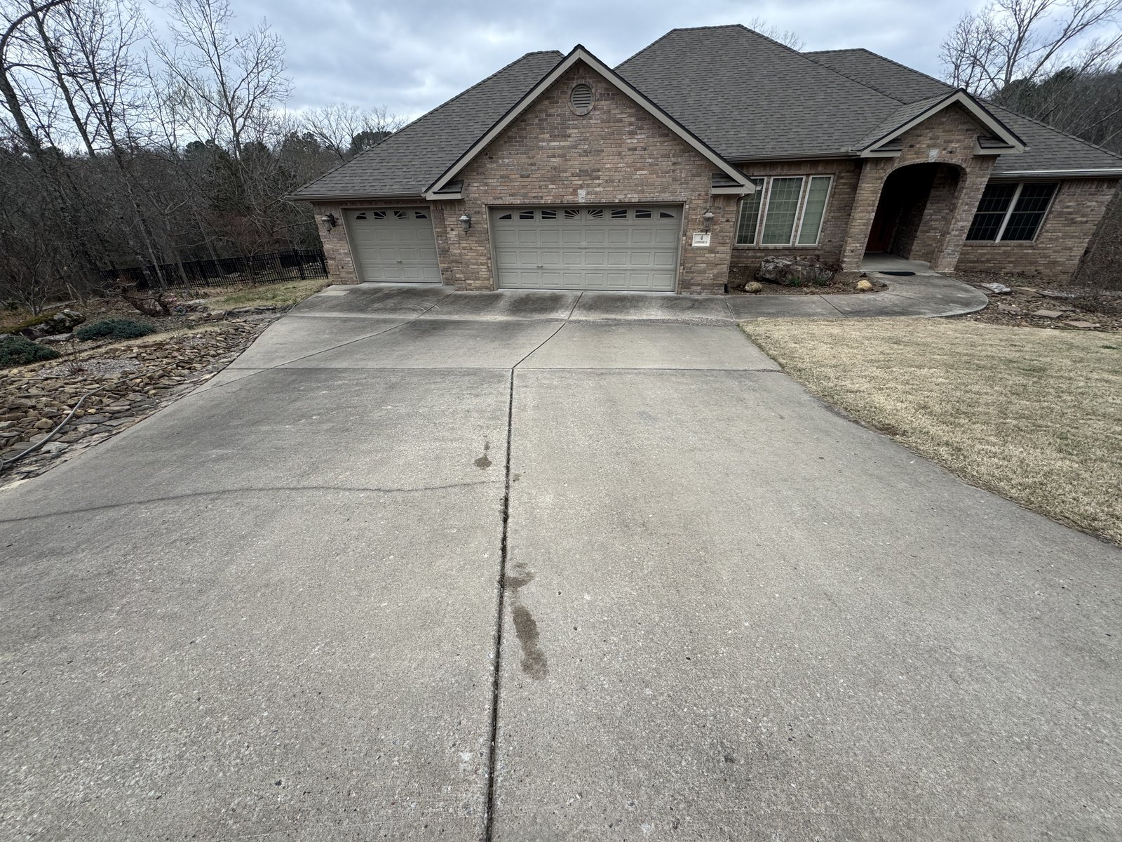 Dirty driveway before
